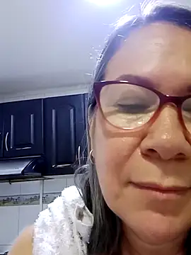 victoria wayne online show from 11-16-25, 10:09