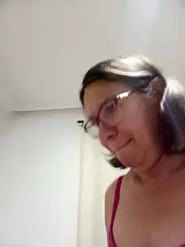 Snapshot of victoria_wayne chatting on 04-20-26, 10:07 victoria wayne online show from 04-20-26, 10:07