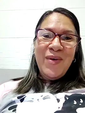 victoria wayne online show from 10-04-25, 10:06