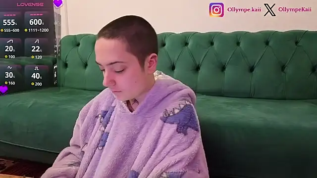 OllympeKaii online show from 12-17-25, 04:12