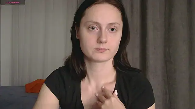 belle ame online show from 10-28-25, 05:23