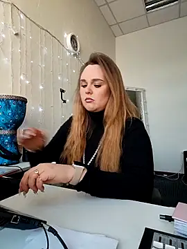 Juicy PeachLux online show from 02-06-26, 07:37