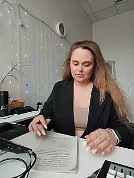 Juicy PeachLux online show from 05-30-26, 06:42