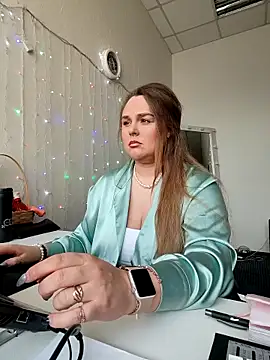 Juicy PeachLux online show from 03-28-26, 06:47