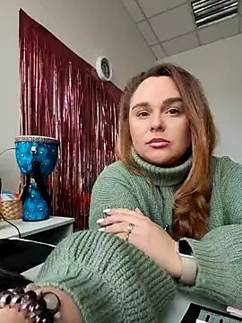 Juicy PeachLux online show from 11-30-25, 08:48