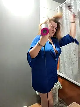 Juicy PeachLux online show from 11-06-25, 03:21