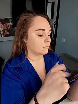 Juicy PeachLux online show from 03-19-26, 05:51