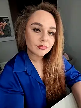 Juicy PeachLux online show from 11-23-25, 06:56