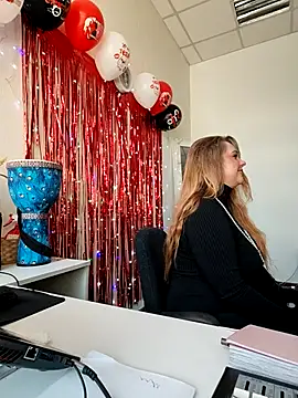 Juicy PeachLux online show from 02-28-26, 08:03