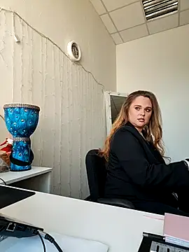 Juicy PeachLux online show from 03-15-26, 07:15