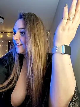 Juicy PeachLux online show from 01-11-26, 06:59