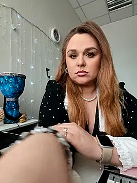 Juicy PeachLux online show from 02-08-26, 07:39