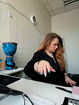 Juicy PeachLux online show from 03-16-26, 05:55