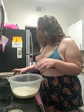 Bigmouthbitch online show from 11-17-25, 11:14