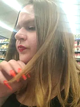 Bigmouthbitch online show from 12-14-25, 03:46