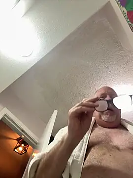 superbearboss online show from 03-11-26, 01:21