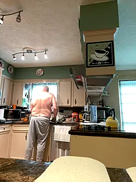 superbearboss online show from 11-17-25, 04:55