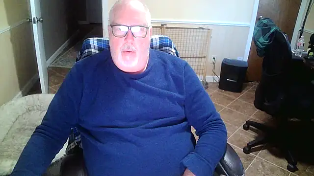 superbearboss online show from 10-31-25, 02:02