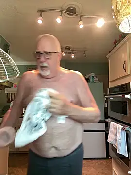 superbearboss online show from 02-28-26, 06:07