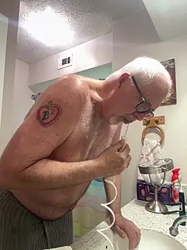 superbearboss online show from 03-27-26, 09:38