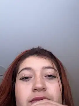 Karina Leon online show from 05-13-26, 08:05