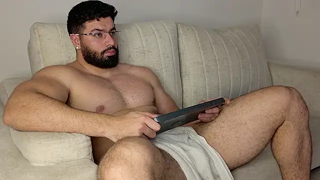 Snapshot of Roman_Lux chatting on 02-04-26, 05:57 Roman Lux online show from 02-04-26, 05:57