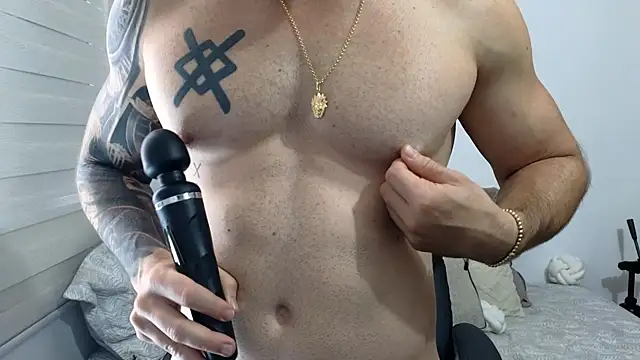 Isaac Carter online show from 04-08-26, 01:56