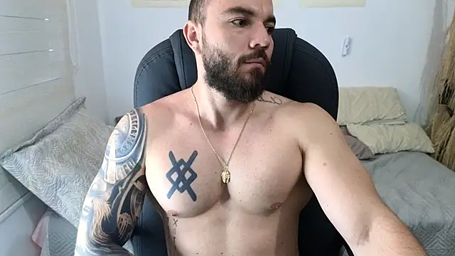 Isaac Carter online show from 12-05-25, 01:32