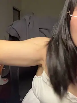 Snapshot of 214Jun chatting on 12-04-25, 05:23 214Jun online show from 12-04-25, 05:23