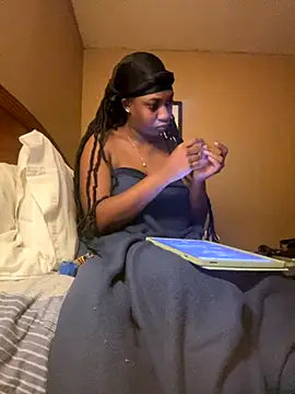 Snapshot of Dymmmm chatting on 10-19-25, 10:51 Dymmmm online show from 10-19-25, 10:51