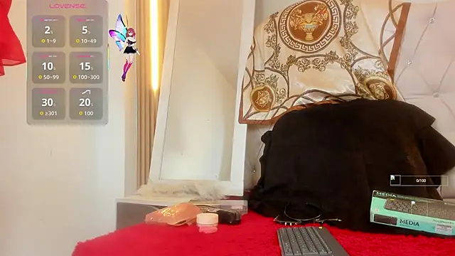 Alexa Bravva online show from 12-04-25, 04:22