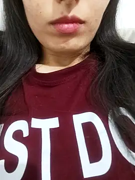 saraaxx1 online show from 11-24-25, 10:59