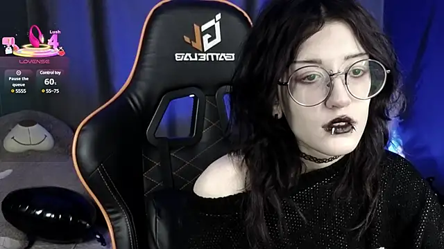 Setsunai  online show from 03-18-25, 08:26