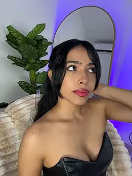 Snapshot of _Emily_Thompson_ chatting on 06-22-26, 02:17 Emily Thompson online show from 06-22-26, 02:17