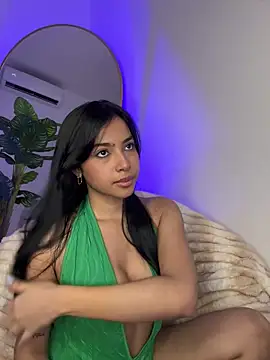  Emily Thompson  online show from 12-14-25, 02:07