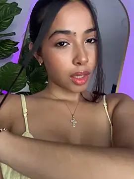  Emily Thompson  online show from 10-19-25, 09:39