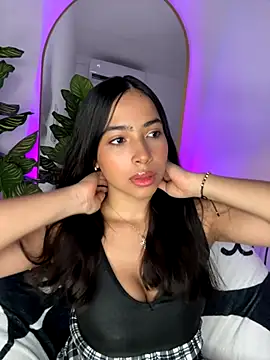  Emily Thompson  online show from 10-28-25, 12:44