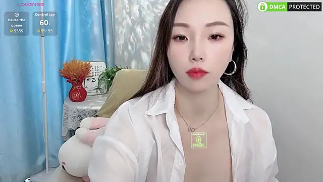 Dewluna online show from 12-16-25, 03:33