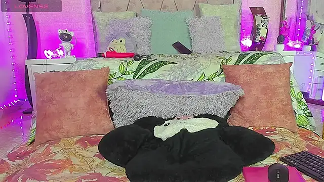 verodaza online show from 11-21-25, 06:56