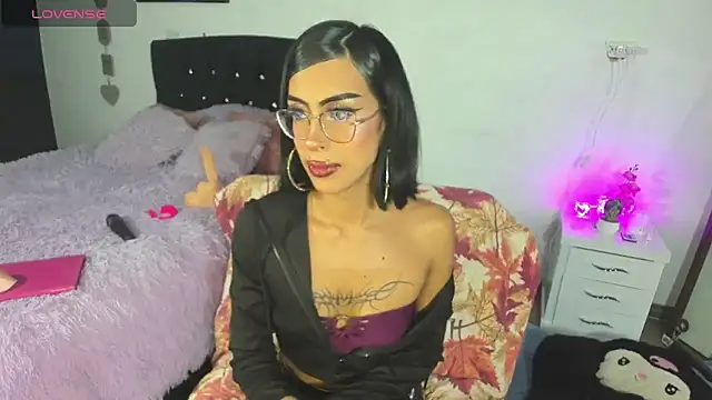 Snapshot of verodaza chatting on 06-19-26, 06:08 verodaza online show from 06-19-26, 06:08