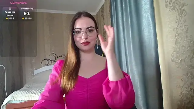 Leila Kissyu online show from 04-14-26, 10:09