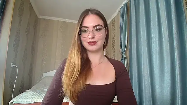 Leila Kissyu online show from 09-14-25, 01:11