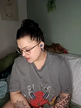 Saucy-Serenity online show from 03-22-26, 08:10