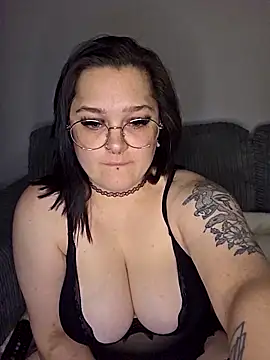 Saucy-Serenity online show from 10-24-25, 07:13