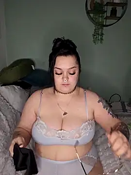 Saucy-Serenity online show from 02-20-26, 07:49