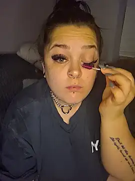 Saucy-Serenity online show from 10-02-25, 07:28