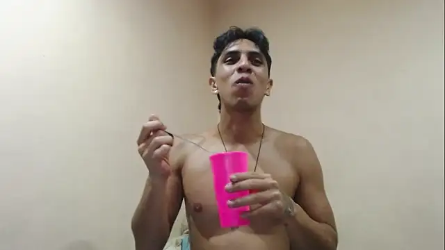 Snapshot of Monkey_uchiha777 chatting on 09-09-25, 01:05 Monkey uchiha777 online show from 09-09-25, 01:05