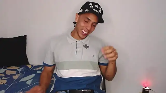 Monkey uchiha777 online show from 11-18-25, 08:23