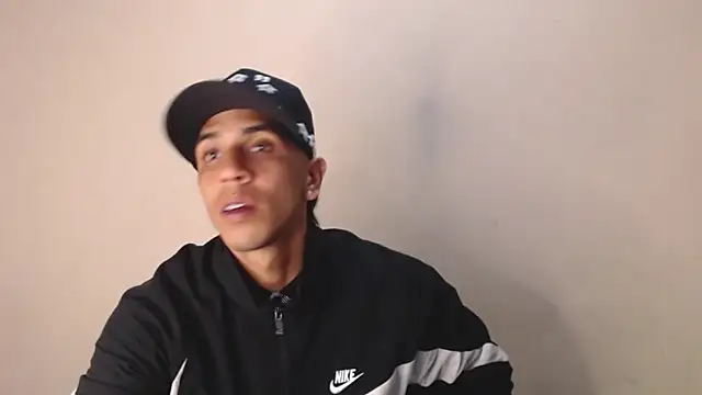 Snapshot of Monkey_uchiha777 chatting on 10-07-25, 12:44 Monkey uchiha777 online show from 10-07-25, 12:44