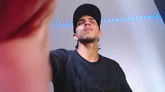 Monkey uchiha777 online show from 01-14-26, 01:48